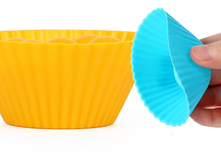 Jeu de Motricité Fine Montessori – Plateau en Bois avec Billes Colorées